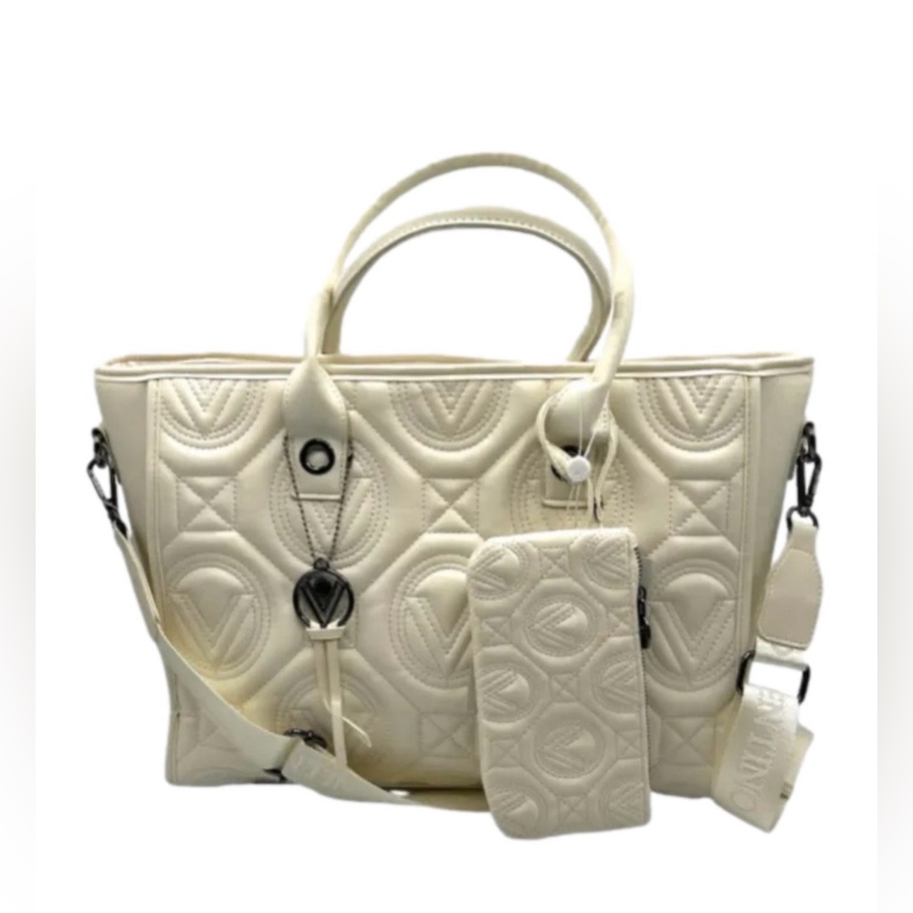 Elegant VALENTINO ORLANDI Extra Large Quilted Tote w/matching wallet - Picture 11 of 11